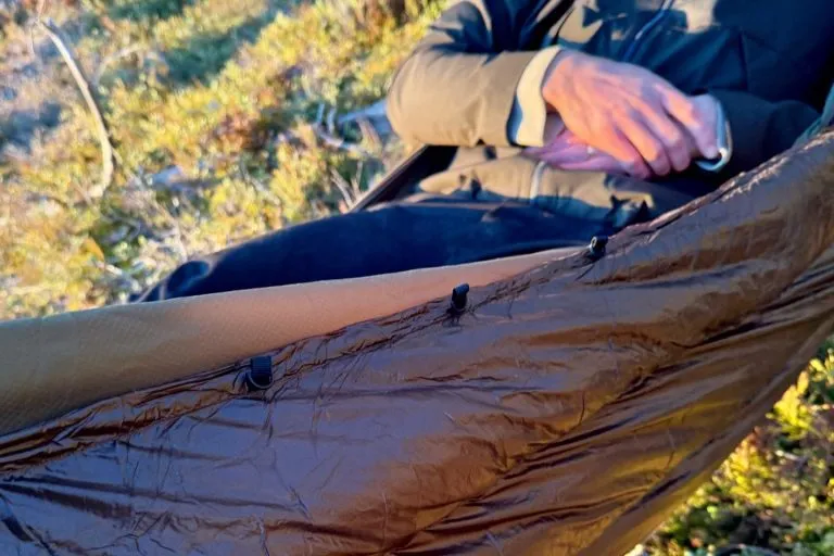 Jord Underquilt – attached underneath a hammock in nordic forest