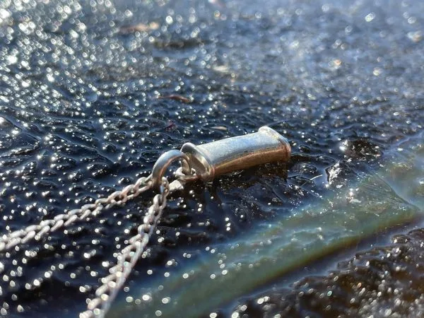 Jord Breathing Necklace — silver pendant